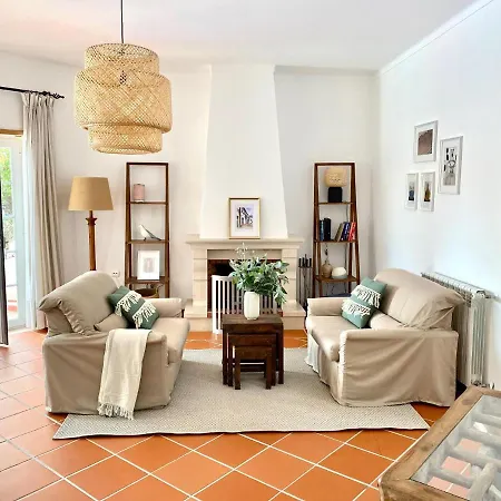 In D'el Rey, & Golf Villa